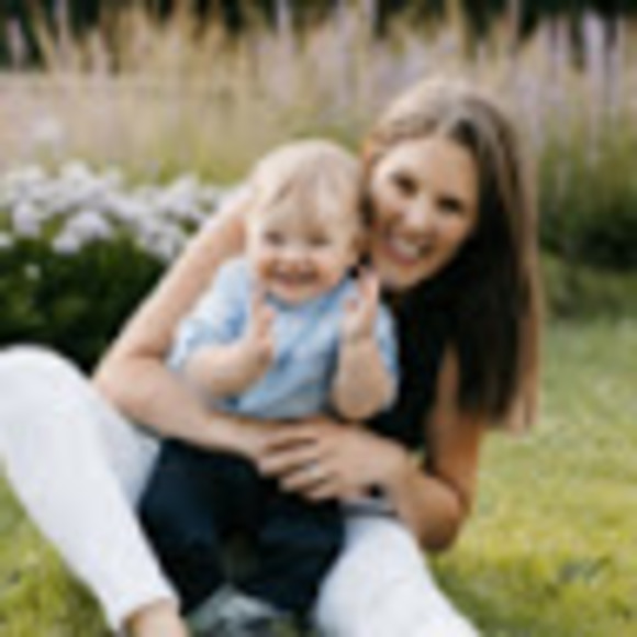 Meet your Posher, Brenna - Picture 1 of 1